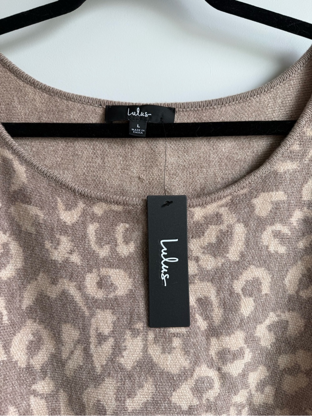 Lulu's NWT Wild For the Season Taupe Leopard Print Mini Sweater Dress Sz L - Picture 3 of 3